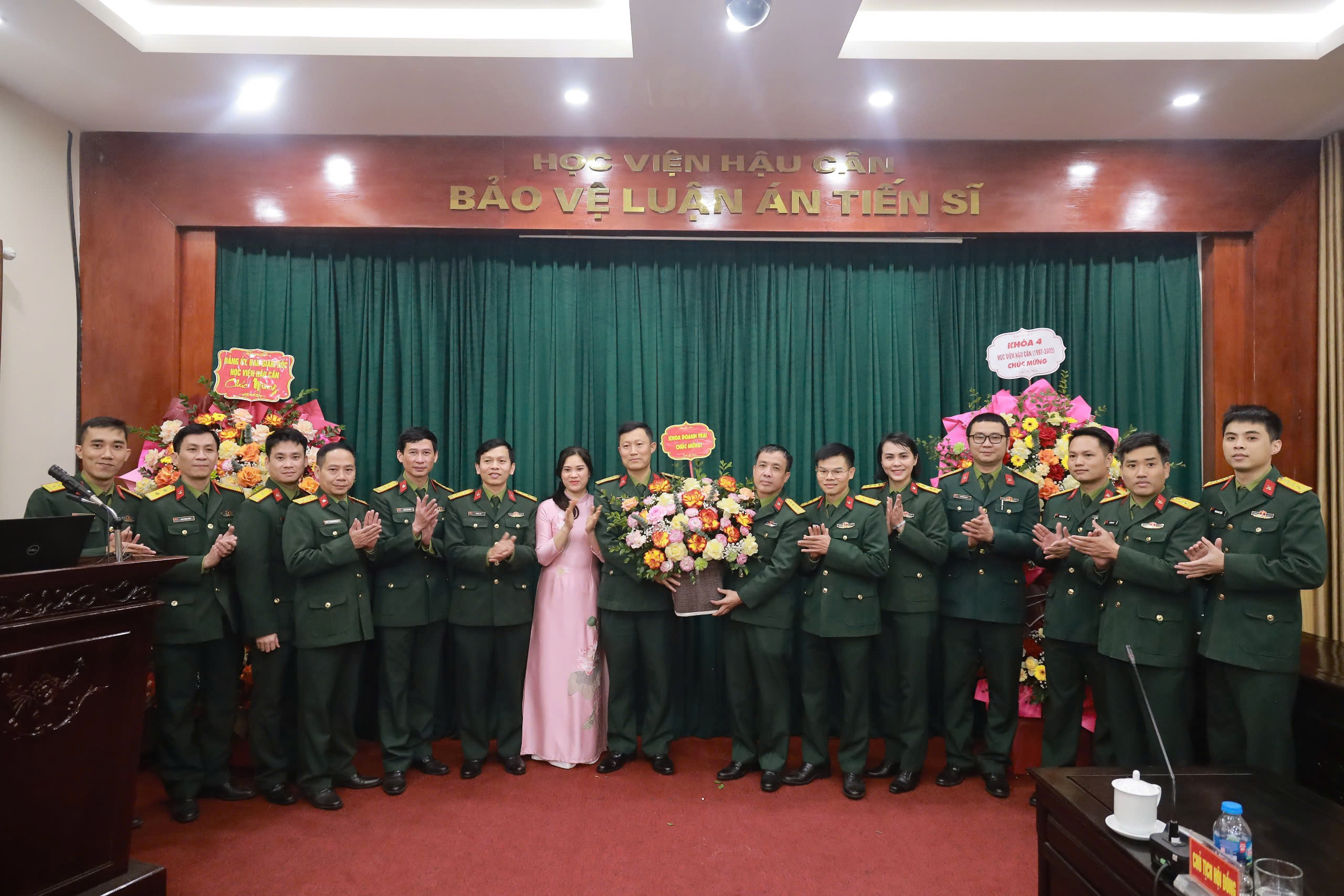 HỌC VIỆN HẬU CẦN TỔ CHỨC BẢO VỆ LUẬN ÁN TIẾN SĨ VỀ HOÀN THIỆN QUY HOẠCH HỆ THỐNG CĂN CỨ HẬU CẦN - KỸ THUẬT